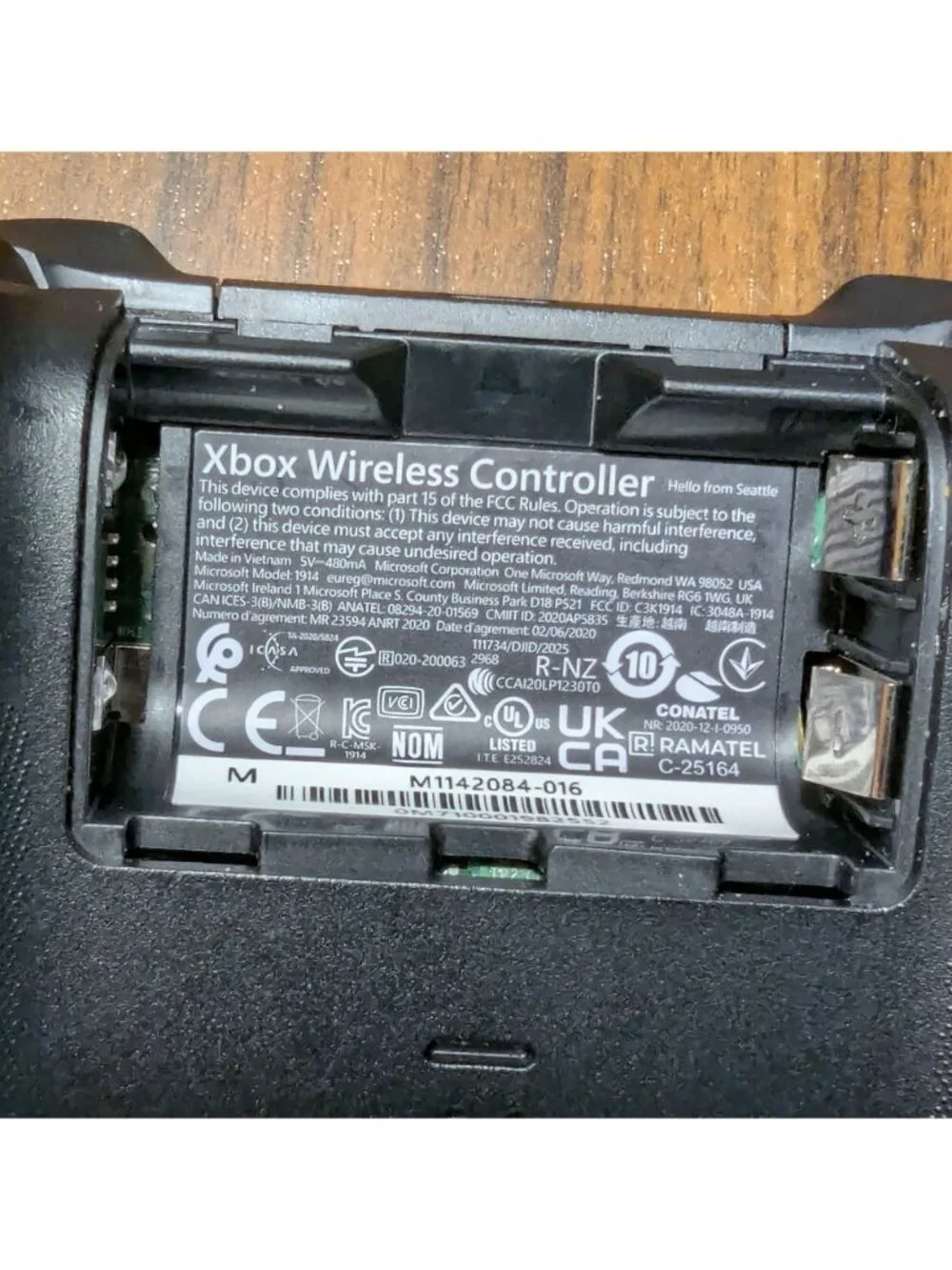 XBOX Wireless Controller (Carbon Black) *Used, like new